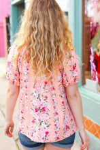 Load image into Gallery viewer, Peach Floral Front Keyhole Elastic Short Sleeve Top
