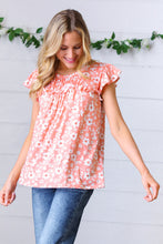 Load image into Gallery viewer, Peach Floral Print Frilled Short Sleeve Yoke Top