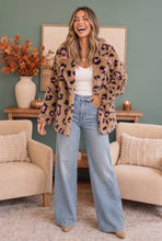 Load image into Gallery viewer, Daring Darling Faux Fur Leopard Coat