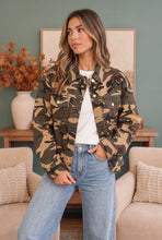 Load image into Gallery viewer, Camo Cutie Cropped Jacket