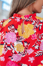 Load image into Gallery viewer, ANDREE BY UNIT- Among the Flowers Floral Top