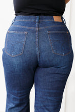 Load image into Gallery viewer, JUDY BLUE- Arlo High Rise Button-Fly Straight Jeans
