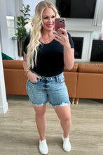 Load image into Gallery viewer, JUDY BLUE- Callie High Rise Adjustable Button Cutoff Shorts