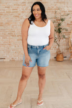 Load image into Gallery viewer, JUDY BLUE- Elle High Rise Rhinestone Cutoff Shorts