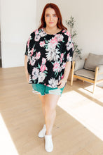 Load image into Gallery viewer, DEAR SCARLETT- Essential Blouse in Black Floral