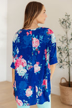 Load image into Gallery viewer, DEAR SCARLETT- Essential Blouse in Royal and Pink Floral