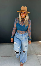 Load image into Gallery viewer, PREORDER: Roxy Lace Top in Six Colors