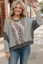 Load image into Gallery viewer, Running Wild Pullover