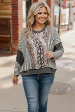 Load image into Gallery viewer, Running Wild Pullover