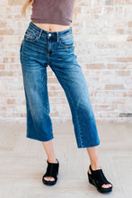 Load image into Gallery viewer, JUDY BLUE- Hayes High Rise Wide Leg Crop Jeans