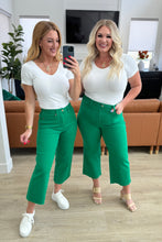 Load image into Gallery viewer, JUDY BLUE- Lisa High Rise Control Top Wide Leg Crop Jeans in Kelly Green