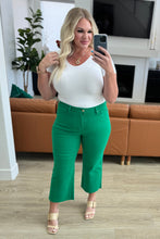 Load image into Gallery viewer, JUDY BLUE- Lisa High Rise Control Top Wide Leg Crop Jeans in Kelly Green