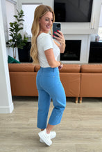 Load image into Gallery viewer, JUDY BLUE- Lisa High Rise Control Top Wide Leg Crop Jeans in Sky Blue