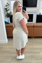 Load image into Gallery viewer, Has Merit Tulip Midi Dress-111 NORTH