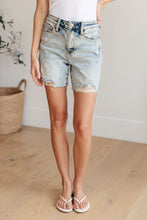 Load image into Gallery viewer, JUDY BLUE- Cindy High Rise Mineral Wash Distressed Boyfriend Shorts