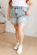Load image into Gallery viewer, JUDY BLUE- Cindy High Rise Mineral Wash Distressed Boyfriend Shorts