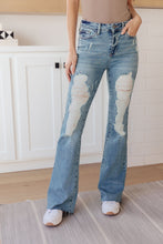 Load image into Gallery viewer, JUDY BLUE- Kiana High Rise Heavy Destroy Flare