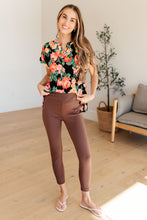 Load image into Gallery viewer, DEAR SCARLETT- Lizzy Cap Sleeve Top in Black Garden Floral