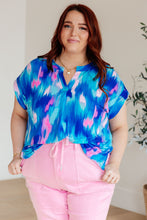 Load image into Gallery viewer, DEAR SCARLETT- Lizzy Cap Sleeve Top in Royal Brush Strokes