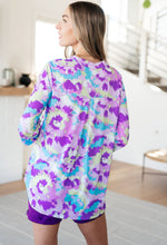Load image into Gallery viewer, DEAR SCARLETT- Lizzy Top in Lavender and Purple Brush Strokes