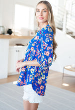 Load image into Gallery viewer, DEAR SCARLETT- Lizzy Top in Royal and Blush Floral