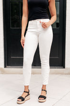 Load image into Gallery viewer, JUDY BLUE- Maddie Mid Rise Braided Side Seam Relaxed Jeans
