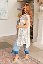 Load image into Gallery viewer, POL- Pieces of Me Longline Lace Button Up