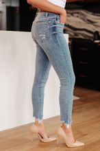 Load image into Gallery viewer, JUDY BLUE- Sherry Mid Rise Release Waistband Detail Skinny