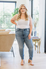 Load image into Gallery viewer, RESTOCK!! - Judy Blue Veronica High Rise Control Top Vintage Skinny Jeans