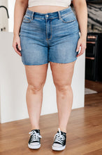 Load image into Gallery viewer, JUDY BLUE- Willa High Rise Cutoff Shorts