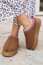 Load image into Gallery viewer, Chestnut Suede Contrast Print Plush Lined Snow Boots
