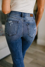Load image into Gallery viewer, JUDY BLUE- O'Hara Destroyed Straight Jeans