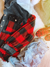 Load image into Gallery viewer, PREORDER: Closes 8/29 Layla Plaid Shacket