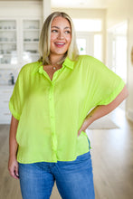 Load image into Gallery viewer, Bright Idea Button Down in Citrus- JODIFL