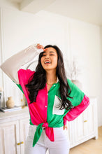 Load image into Gallery viewer, SP24- Capture the Day Two Toned Button Up Kelly