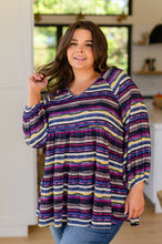 Load image into Gallery viewer, Circle Back Striped V-Neck Top (Reg & Curvy)
