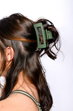 Load image into Gallery viewer, AVE SHOPS- Claw Clip Set of 4 in Forest Green