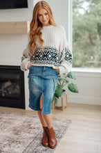 Load image into Gallery viewer, Don't Waver Fringe Detail Sweater (Reg & Curvy)