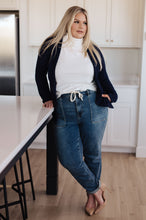 Load image into Gallery viewer, SP24- Fitted Blazer in Navy