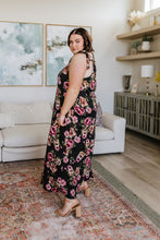 Load image into Gallery viewer, SP24- Fortuitous in Floral Maxi Dress