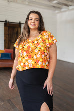 Load image into Gallery viewer, SP24- Freshly Picked Floral Top