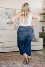 Load image into Gallery viewer, JUDY BLUE- Hayes High Rise Wide Leg Crop Jeans