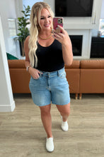 Load image into Gallery viewer, JUDY BLUE- Willa High Rise Cutoff Shorts