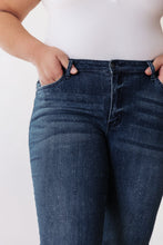 Load image into Gallery viewer, W23 Mid-Rise Relaxed Fit Mineral Wash Jeans
