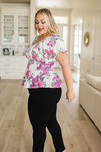 Load image into Gallery viewer, Oh So Simple Floral Blouse