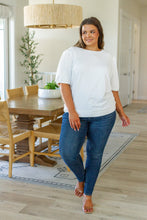 Load image into Gallery viewer, SP24- Pristine Puff Sleeve Top