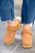 Load image into Gallery viewer, W23 Taylor Braided Clogs In Brown
