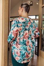 Load image into Gallery viewer, SP24- Whisked Away Floral Top (Reg & Curvy)