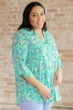 Load image into Gallery viewer, DEAR SCARLETT- Lizzy Top in Emerald Floral