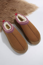 Load image into Gallery viewer, Chestnut Suede Contrast Print Plush Lined Snow Boots
